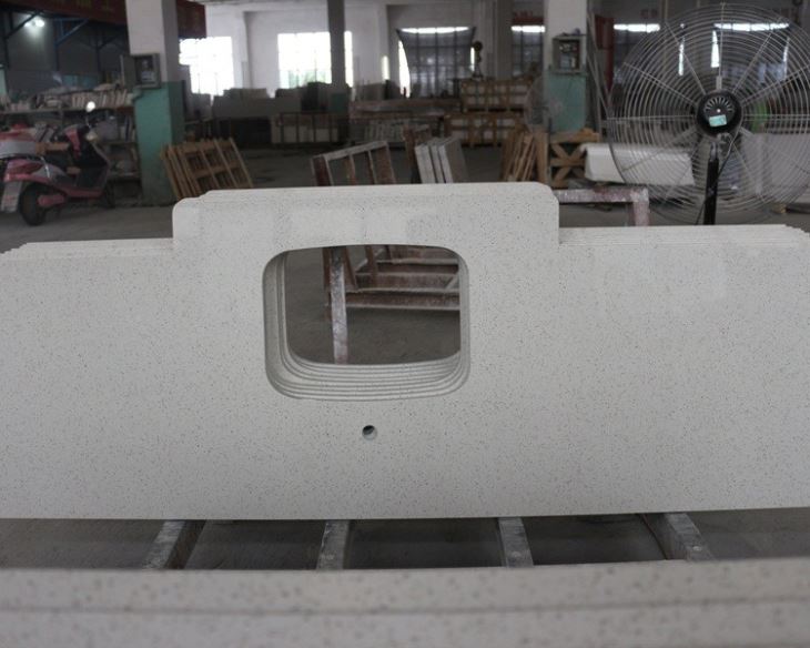 Crystal White Quartz Kitchen Countertop (5) Crystal White Quartz Kitchen Countertop (5)